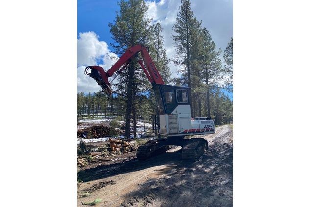 2005 Link-Belt 210 LX Log Loader